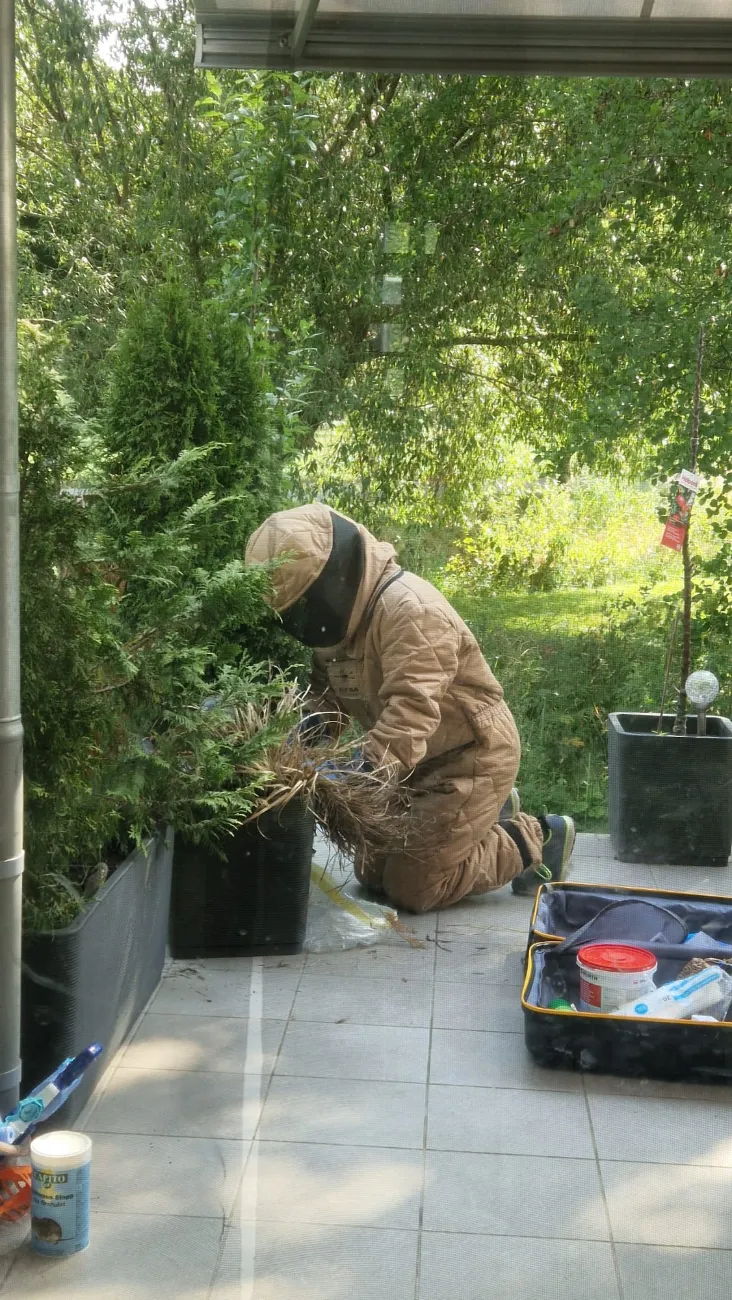 Rainer Wenzel bei der Arbeit, Bild 21